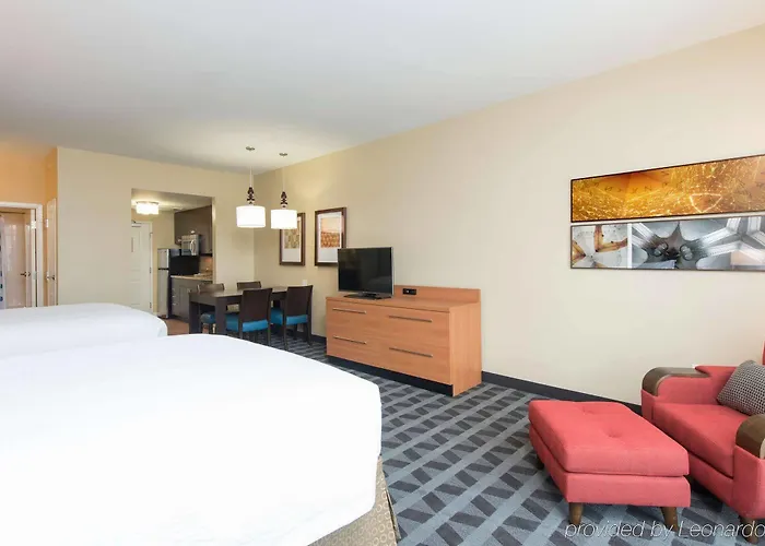 Towneplace Suites By Marriott Urbana/campustown Hotel 3*