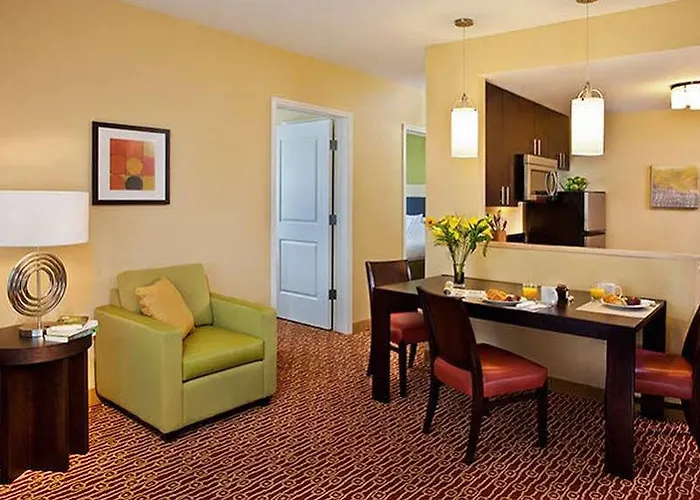 Towneplace Suites By Marriott Urbana/campustown 3* Champaign