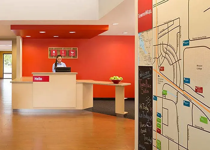 Towneplace Suites By Marriott Urbana/campustown Hotel Champaign
